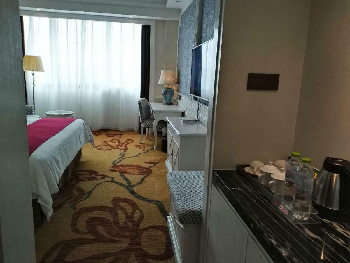 Ramada Encore Wyndham Nanning City Center Qingxiu Экстерьер фото
